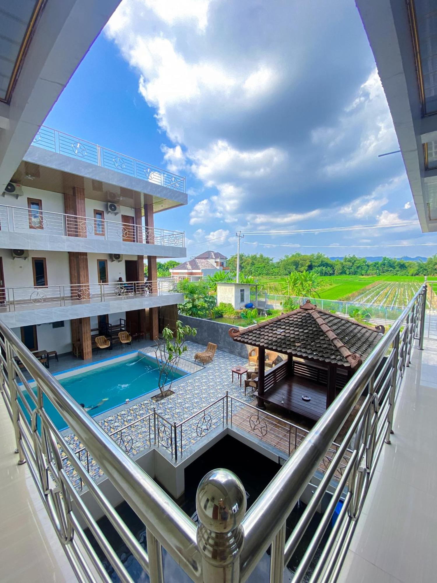 Hotel Wijaya Family 2 Kalasan ภายนอก รูปภาพ