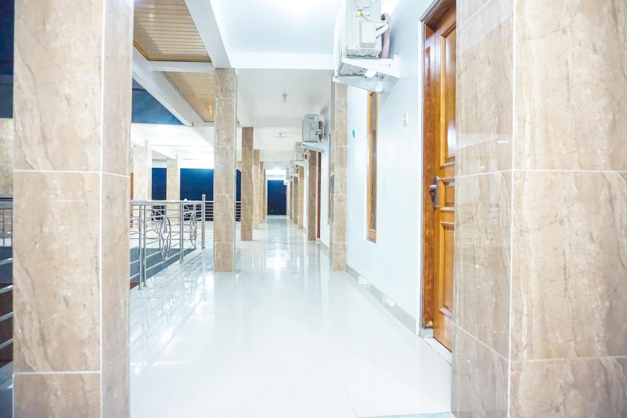 Hotel Wijaya Family 2 Kalasan ภายนอก รูปภาพ